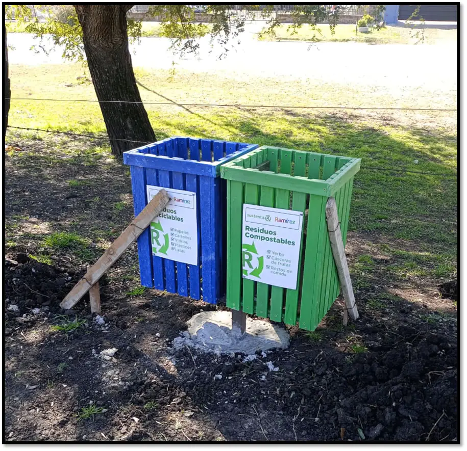 Basureros en la vía aeróbica