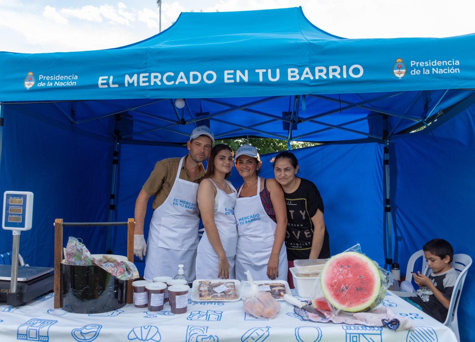 El mercado en tu barrio. Feria de emprendedores locales.